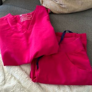 Women’s Figs Scrubs